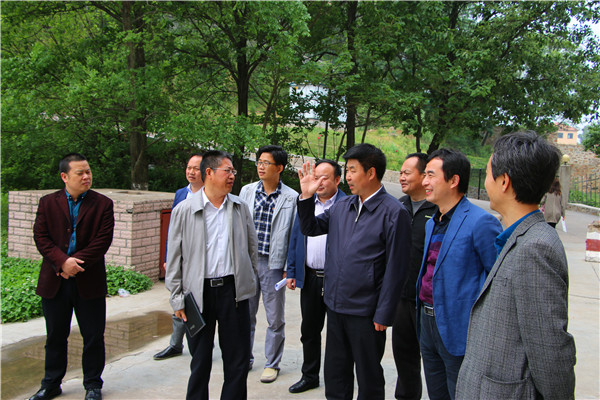 2017042709175784.jpg 公司党委书记宋争辉到公司调研