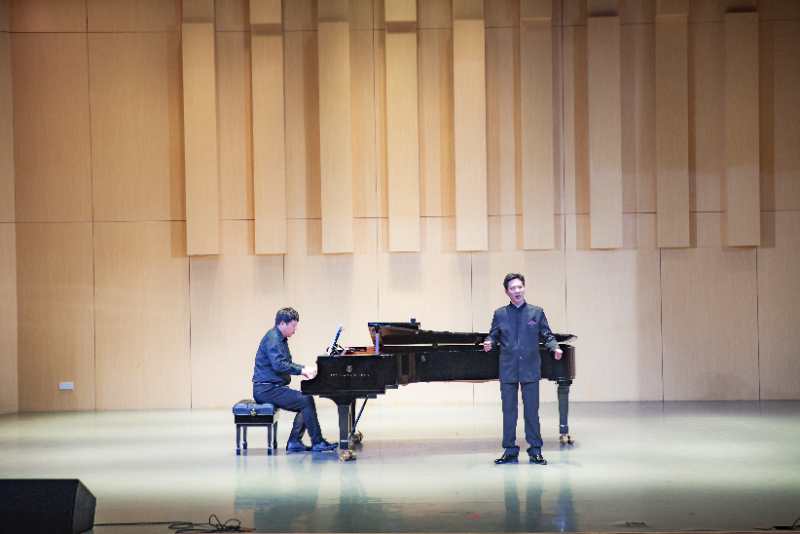 2018070108385853.jpg 邬百宁、张锦锋“男高音--中国经典作品音乐会”举办