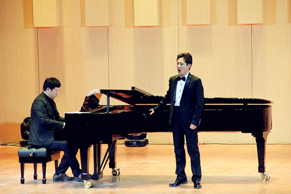 公司邬百宁“奇妙的和谐”独唱音乐会完美落幕