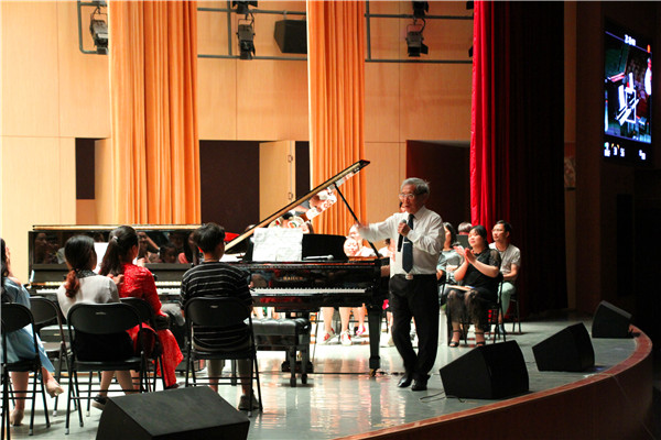 2017051606534345.jpg 赵晓生先生来公司开展交流活动