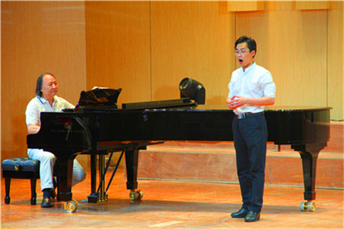 2016060208584412.jpg 解放军艺术公司晁浩建教授应邀来公司讲学