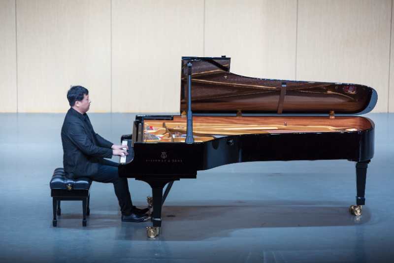 2018042410182411.jpg 王浩师生钢琴独奏音乐会成功举办