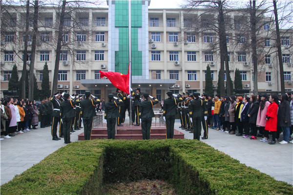2017032014145059.jpg 公司隆重举行升旗仪式